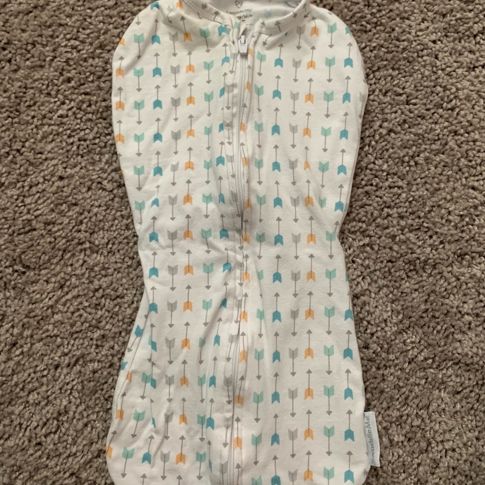 Set of 6 Used Swaddles/Sleep Sacks / HALO / SwaddleMe